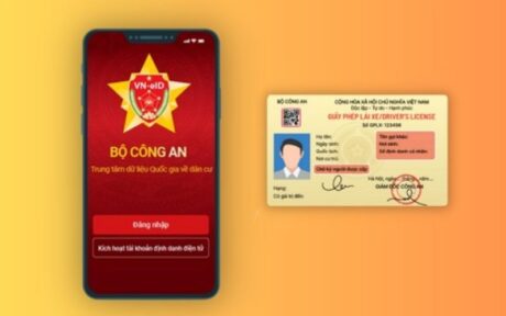 Xuất trình giấy phép lái xe qua VNeID có hợp lệ không?